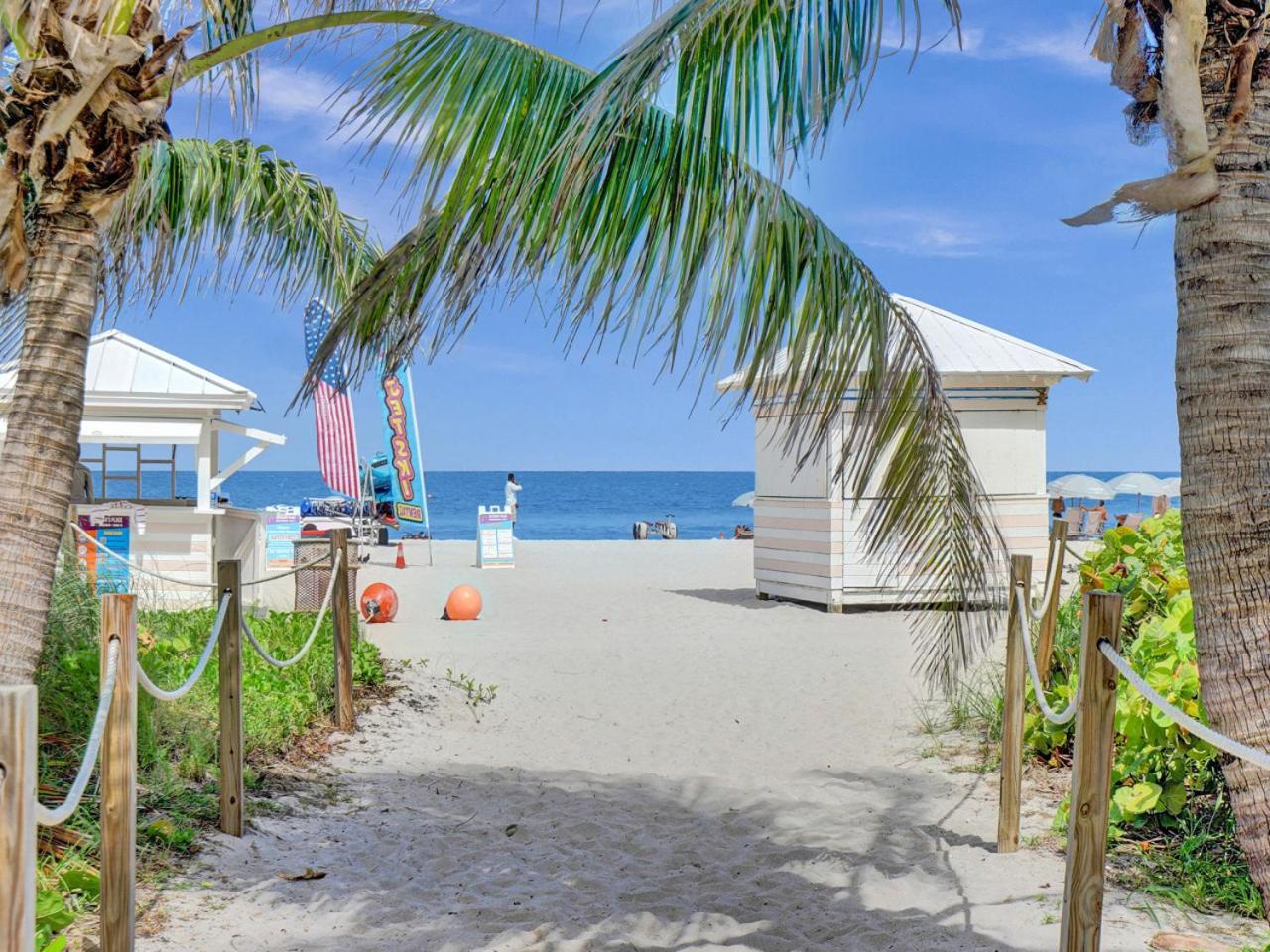 Classic Amenities Steps From The With Gym And Pool 1208 Apartamento Miami Beach